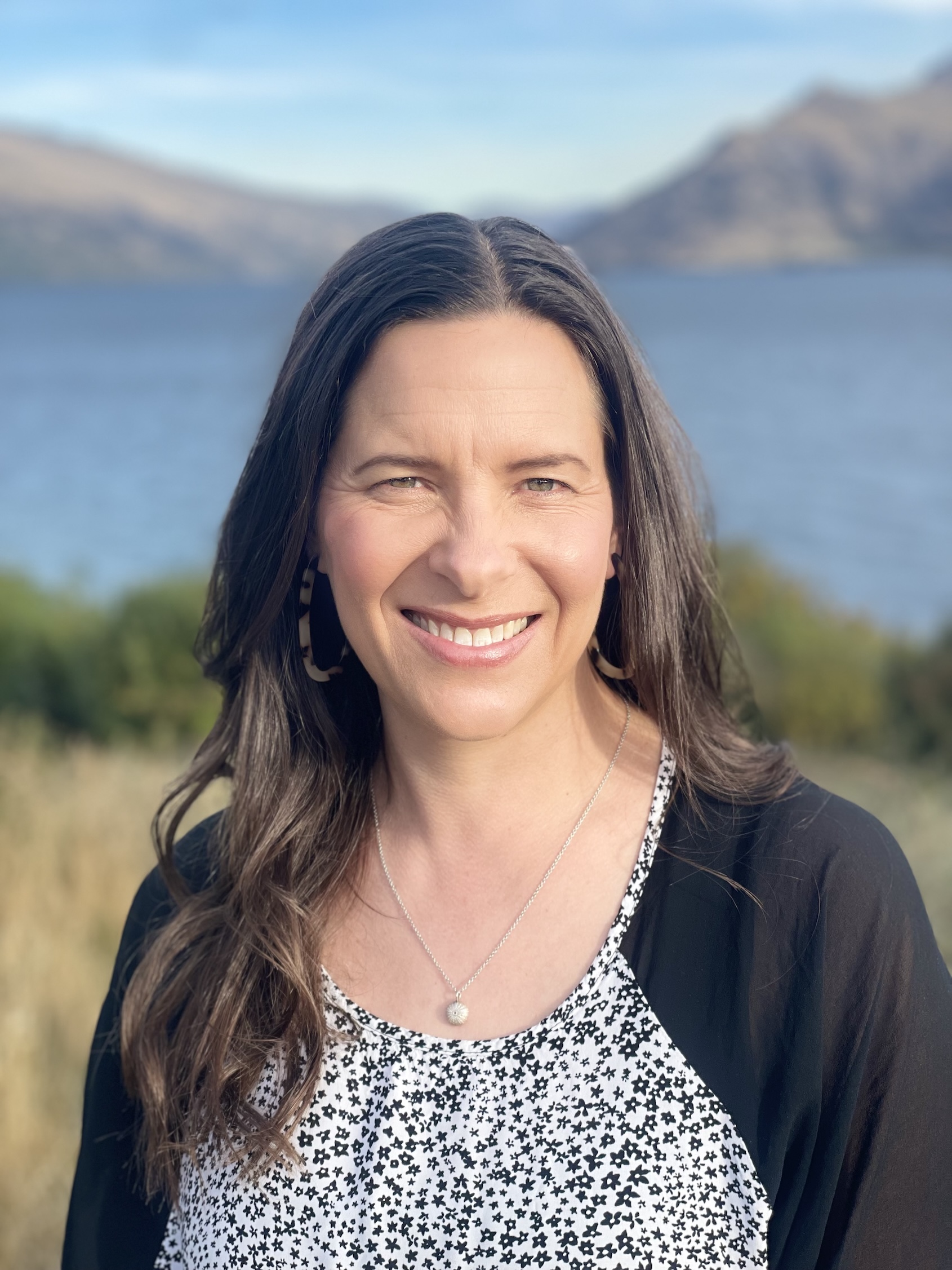 Deb Phillips - Queenstown Therapist, Mental Health Professional, Clinical Social Worker, Counsellor